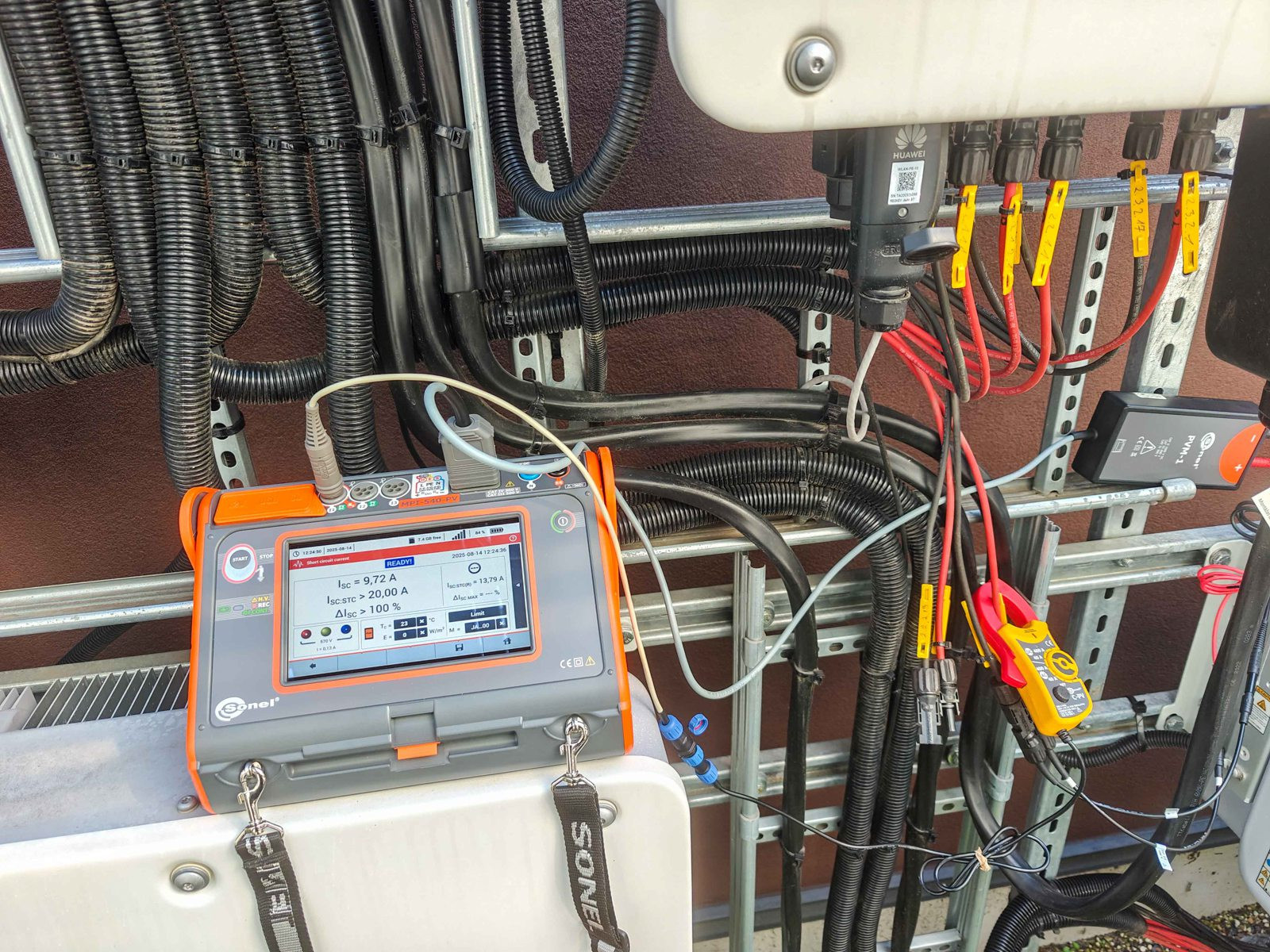 Testēšana, EStacija